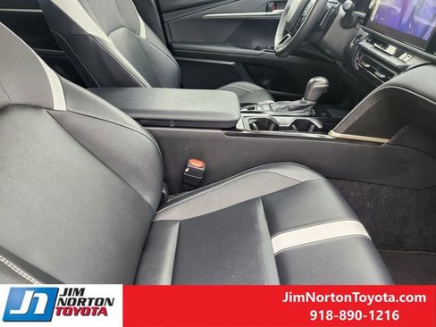 Used 2025 Toyota Camry SE w/ Multimedia Upgrade Package FWD image 15
