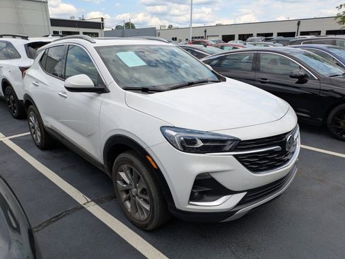 Used 2022 Buick Encore GX Essence w/ Experience Buick Package AWD/4WD image 1