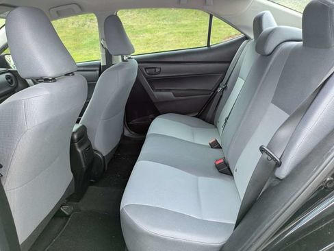 Used 2017 Toyota Corolla L FWD image 9