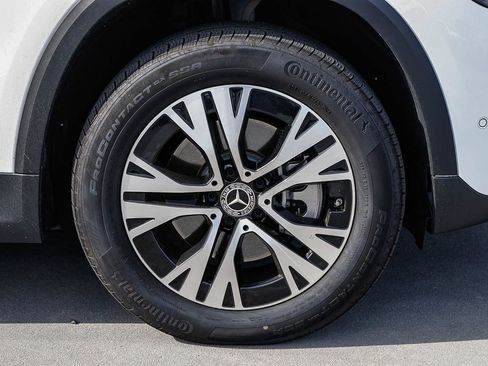 Certified 2025 Mercedes-Benz GLA 250 image 9