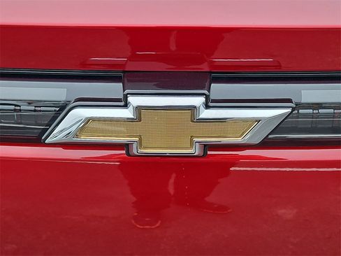 New 2026 Chevrolet Equinox EV LT image 22