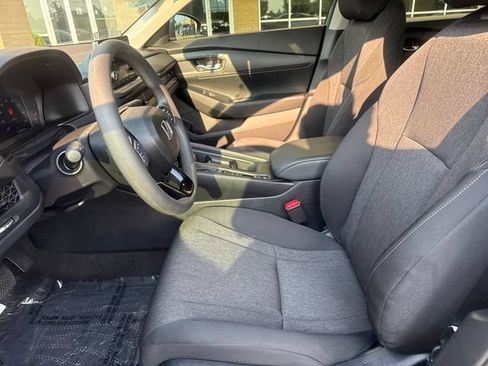 Used 2025 Honda Accord LX image 8