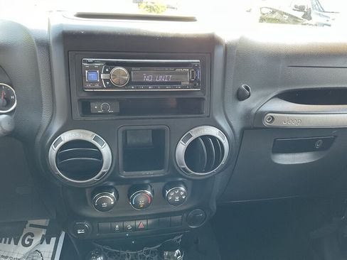 Used 2013 Jeep Wrangler Sport AWD/4WD image 19