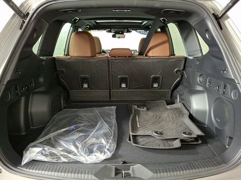 Used 2025 Subaru Forester Touring AWD/4WD image 28