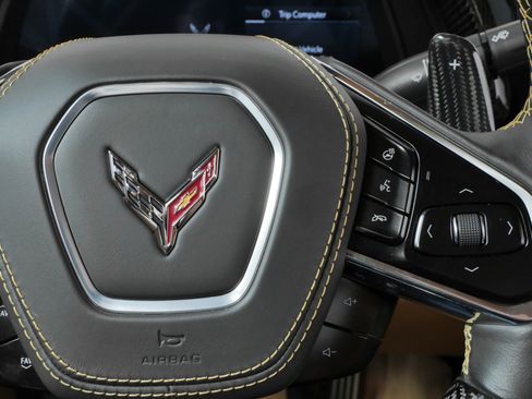 Used 2025 Chevrolet Corvette Z06 RWD image 40