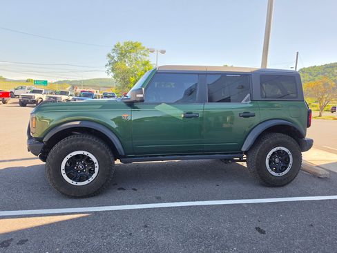 Used 2024 Ford Bronco Badlands AWD/4WD image 7