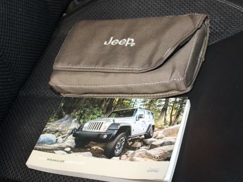 Used 2017 Jeep Wrangler Unlimited Sahara AWD/4WD image 23