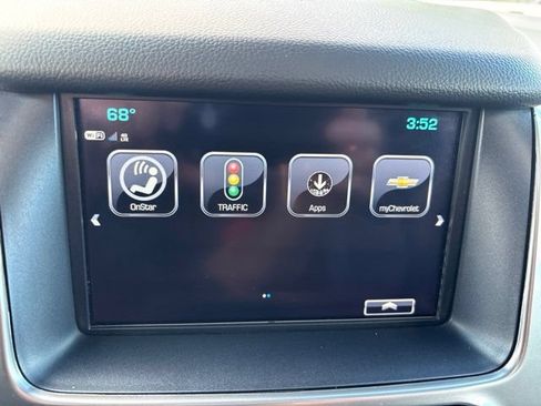 Used 2020 Chevrolet Suburban Premier AWD/4WD image 18