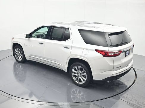 Used 2018 Chevrolet Traverse Premier w/ Driver Confidence II Package FWD image 38