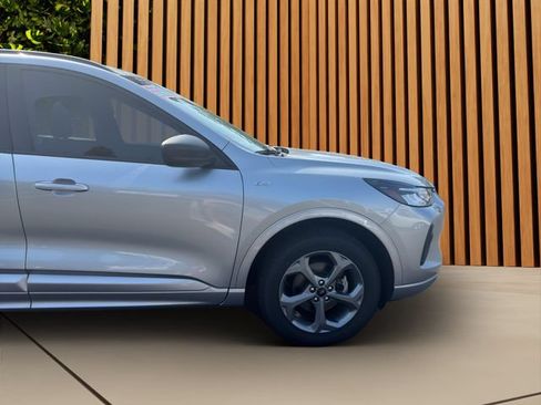 Used 2023 Ford Escape ST-Line AWD/4WD image 10
