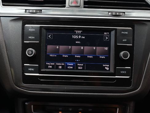 Used 2021 Volkswagen Tiguan S FWD image 32