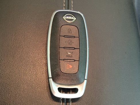 Used 2025 Nissan Sentra SV FWD image 32