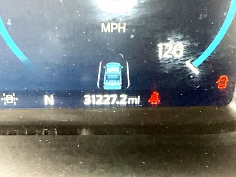 Used 2023 Ford F150 Platinum image 16