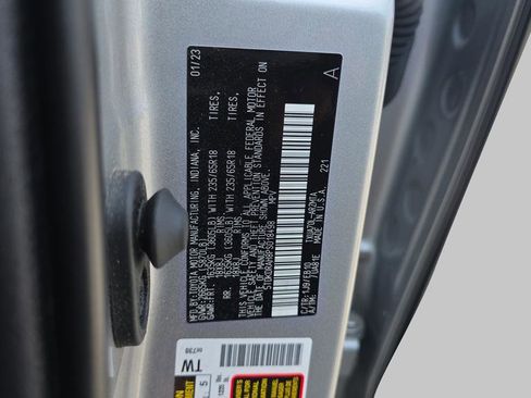 Used 2023 Toyota Highlander XLE image 24