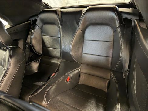 Used 2022 Ford Mustang GT Premium RWD image 22