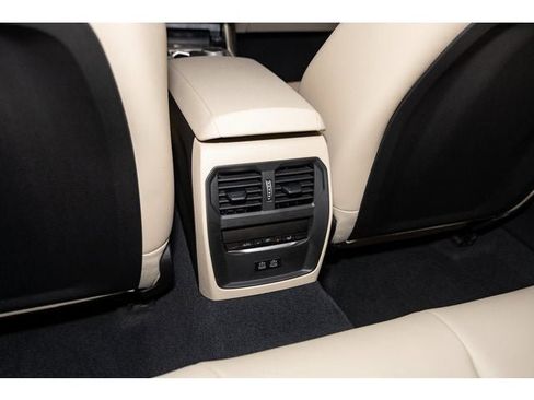 New 2026 BMW 330i xDrive Sedan w/ Convenience Package image 76