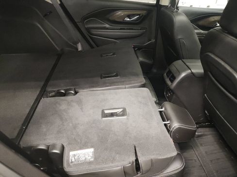 Used 2023 GMC Terrain Denali w/ Denali Premium Package AWD/4WD image 12