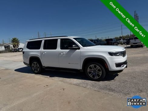 Used 2024 Jeep Wagoneer L Series II w/ Flexible Seating Group image 2