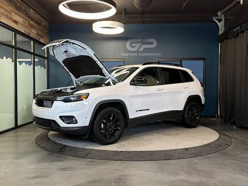 Used 2023 Jeep Cherokee Altitude Lux AWD/4WD image 23
