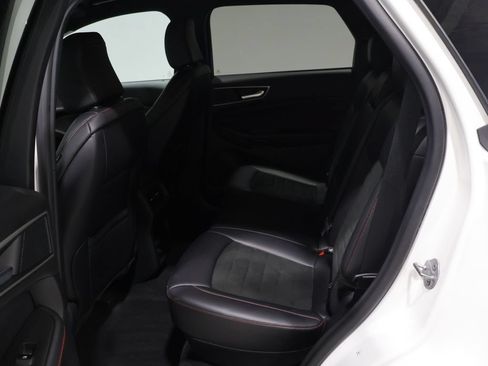 Used 2024 Ford Edge ST-Line AWD/4WD image 17