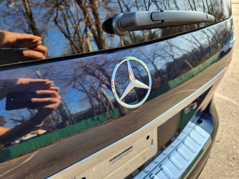 Used 2017 Mercedes-Benz GLS 550 4MATIC image 13