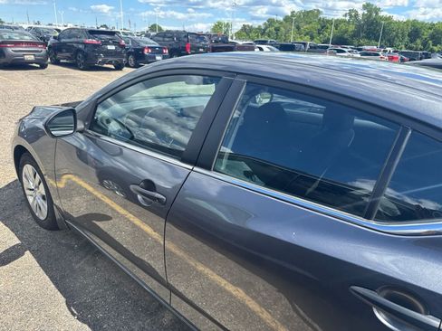 Used 2025 Nissan Sentra S FWD image 14