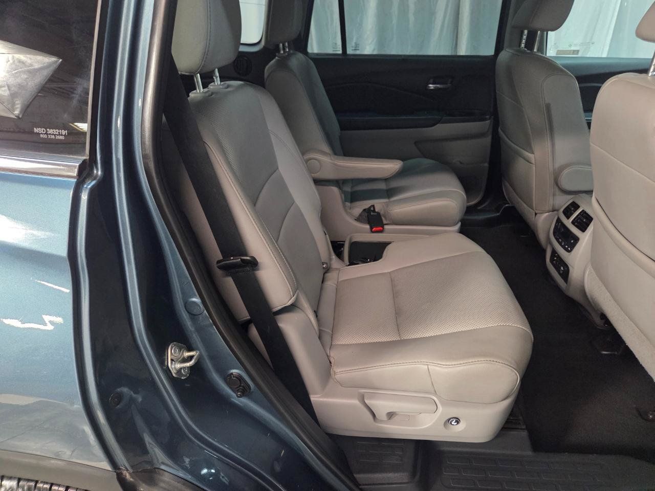 Used 2018 Honda Pilot Elite image 15