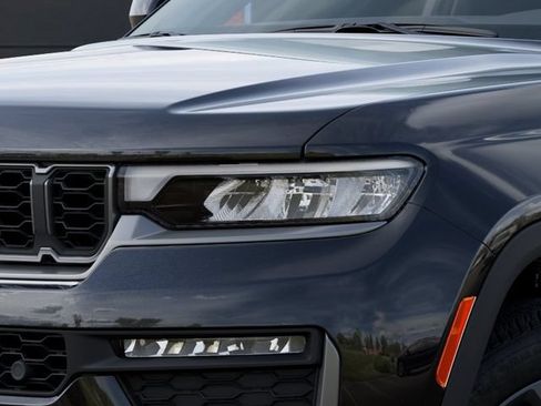 New 2026 Jeep Grand Cherokee Limited AWD/4WD image 10