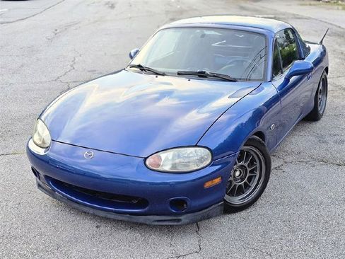 Used 1999 MAZDA MX-5 Miata RWD image 2