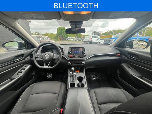 Used 2023 Nissan Altima 2.5 S FWD image 3