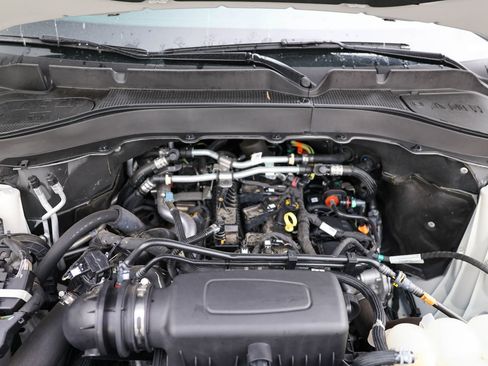 Used 2023 Ford Explorer XLT w/ Equipment Group 202A AWD/4WD image 36
