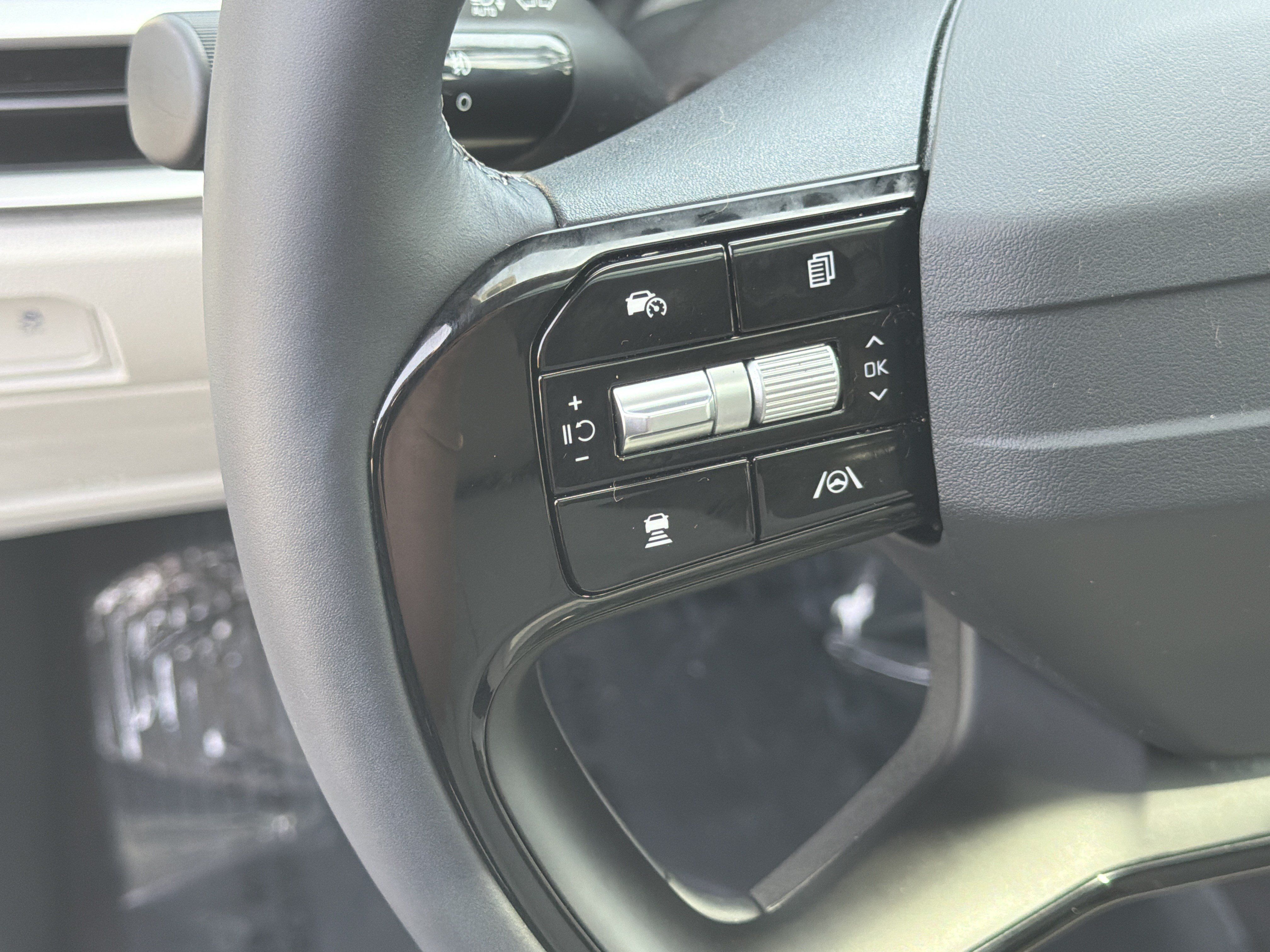 Used 2026 Kia Sorento EX w/ EX Premium Package FWD image 19