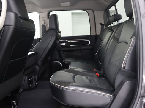Used 2024 RAM 2500 Laramie w/ Safety Group AWD/4WD image 9