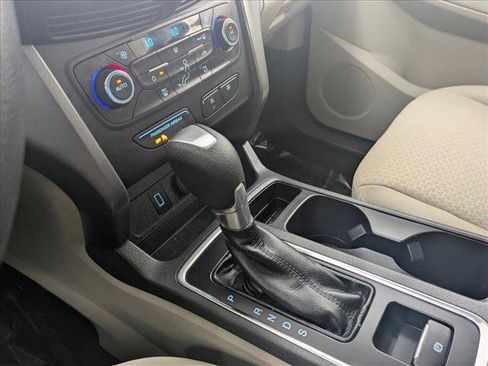 Used 2017 Ford Escape SE w/ Equipment Group 201A image 13