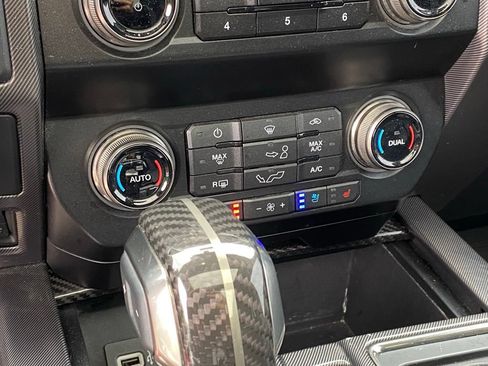 Used 2019 Ford F150 Raptor w/ Equipment Group 802A Luxury AWD/4WD image 14