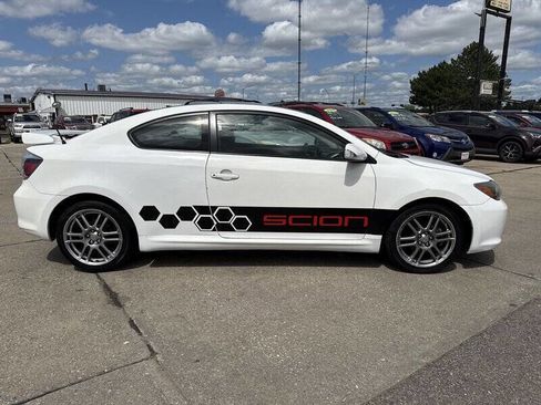 Used 2010 Scion tC image 9