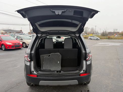 Used 2018 Land Rover Discovery Sport HSE AWD/4WD image 36