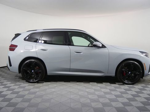 Certified 2025 BMW X3 xDrive30i w/ Premium Package AWD/4WD image 2