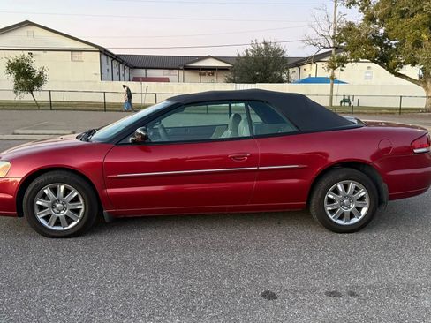 Used 2006 Chrysler Sebring Limited image 1