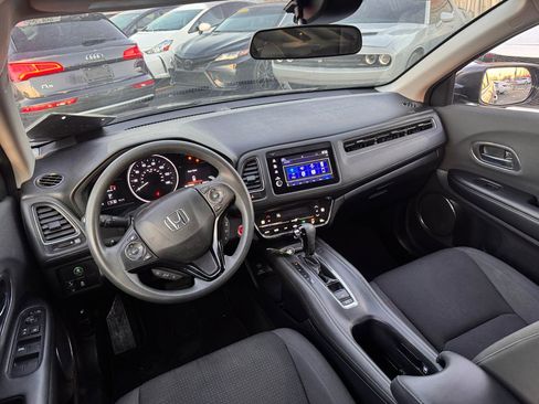 Used 2021 Honda HR-V EX image 9