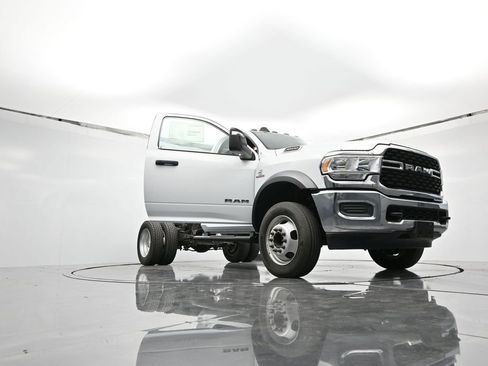 Used 2023 RAM 4500 SLT w/ Quick Order Package 2YG SLT RWD image 53