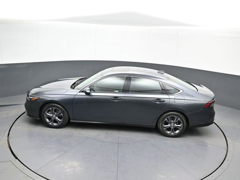 Certified 2023 Honda Accord EX image 39