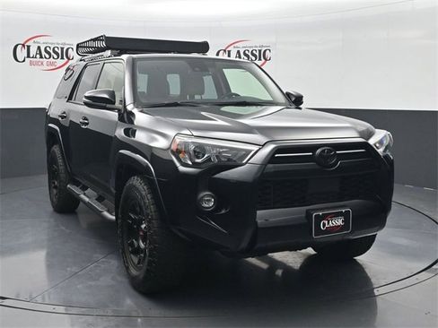 Used 2023 Toyota 4Runner SR5 Premium w/ Moonroof Package image 5