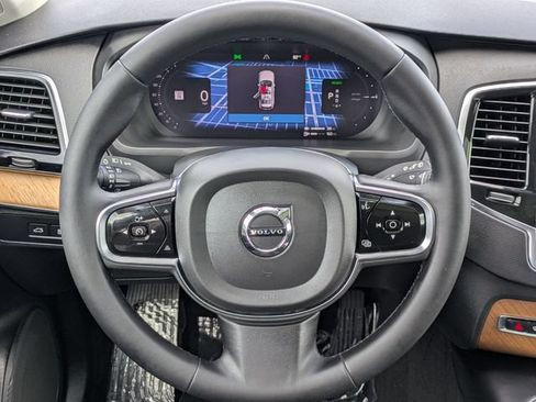 Certified 2023 Volvo XC90 T8 Plus AWD/4WD image 17
