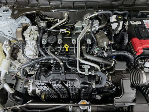 Used 2024 Nissan Altima 2.5 SV image 30