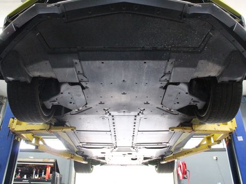 Used 2021 Chevrolet Corvette Stingray Preferred Cpe w/ Z51 Performance Package image 94