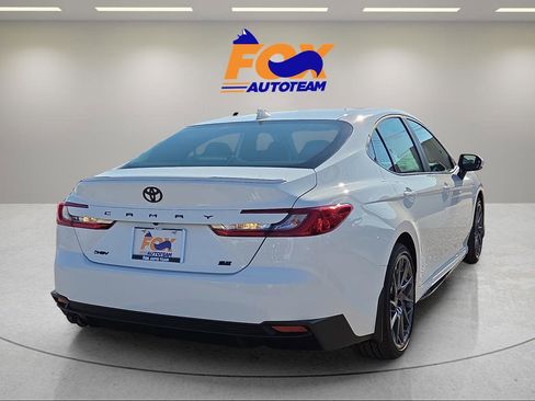 Used 2026 Toyota Camry SE w/ Multimedia Upgrade Package image 5