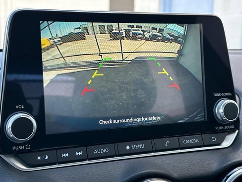 Used 2021 Nissan Sentra SV FWD image 25