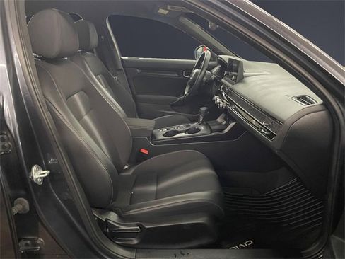 Used 2023 Honda Civic Sport image 15