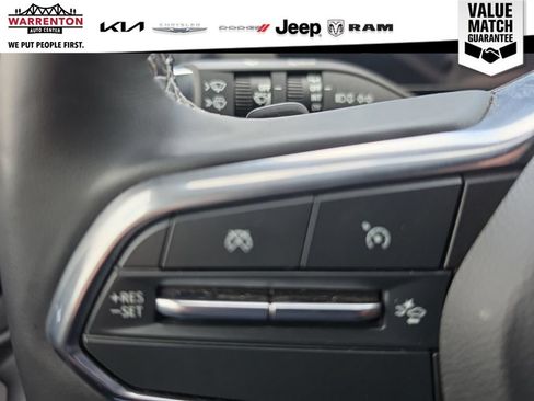 Used 2024 Chevrolet Blazer EV LT AWD/4WD image 16